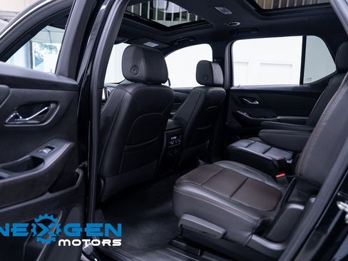 Used 2023 Chevrolet Traverse High Country image 42