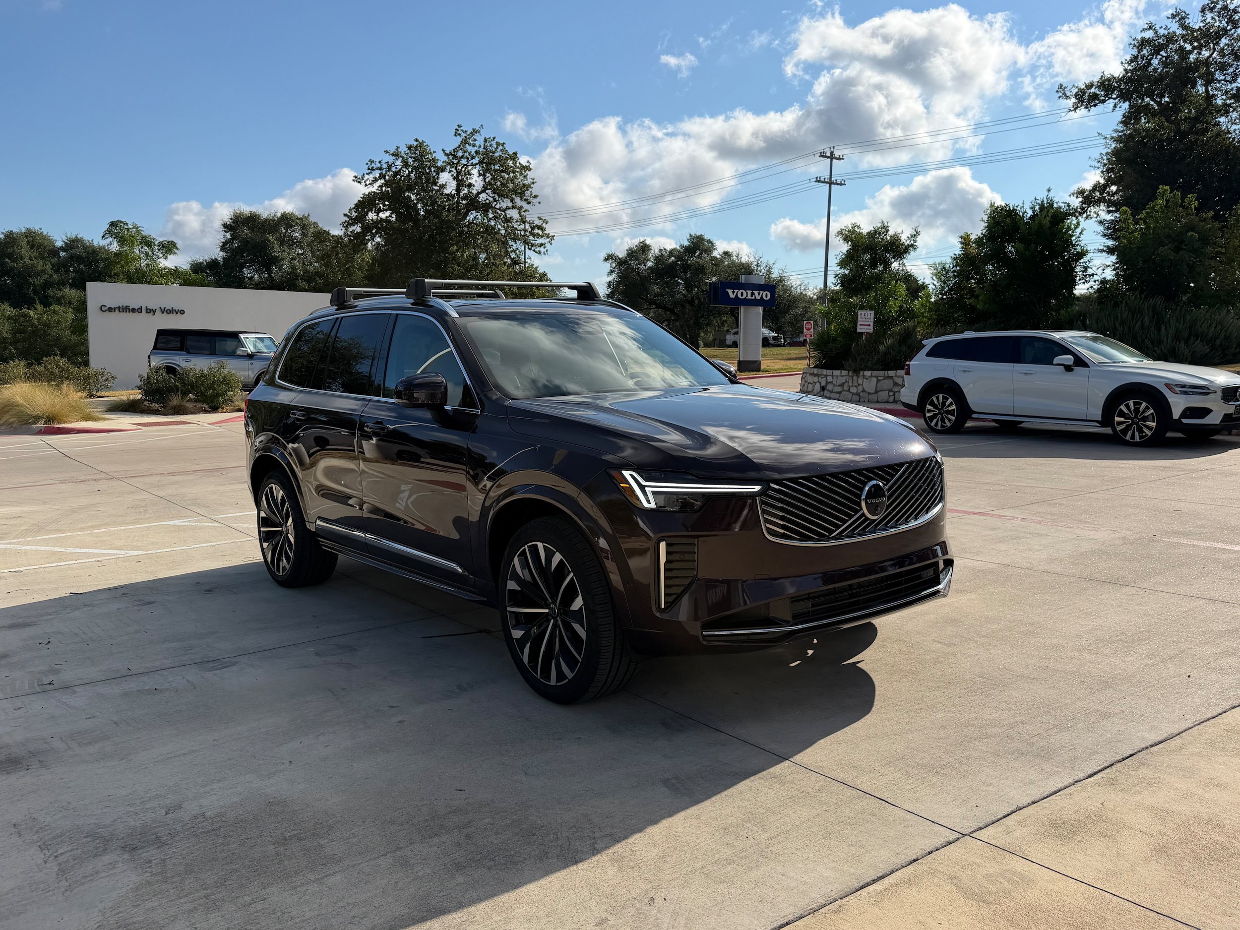 Certified 2025 Volvo XC90 T8 Ultra AWD/4WD image 7
