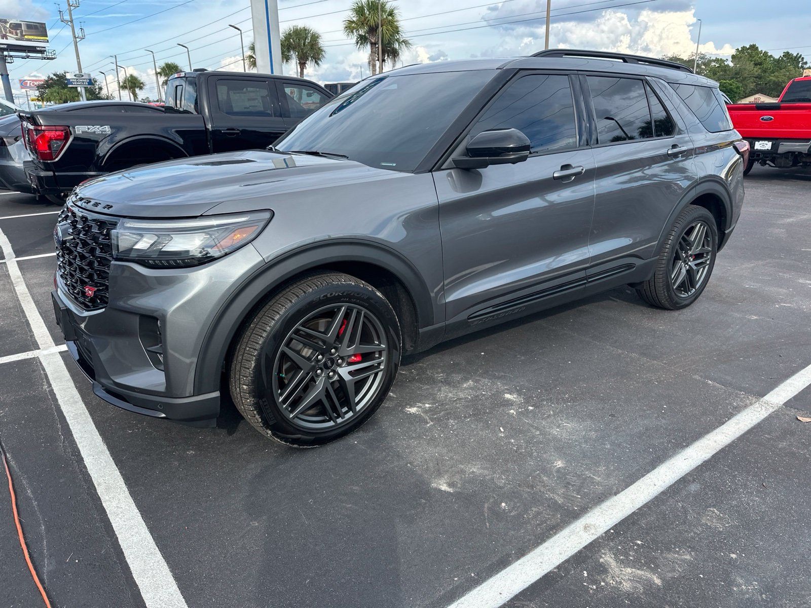 Used 2025 Ford Explorer ST w/ Sun And Sound Package AWD/4WD image 3