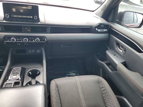 Used 2023 Honda Pilot Sport image 27