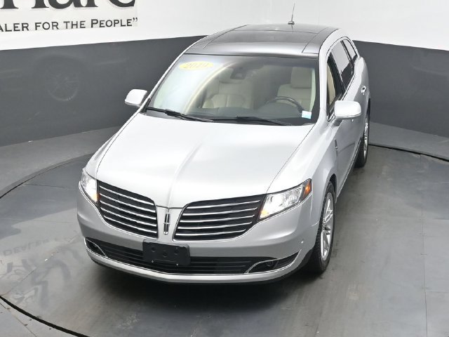 Used 2019 Lincoln MKT AWD image 56