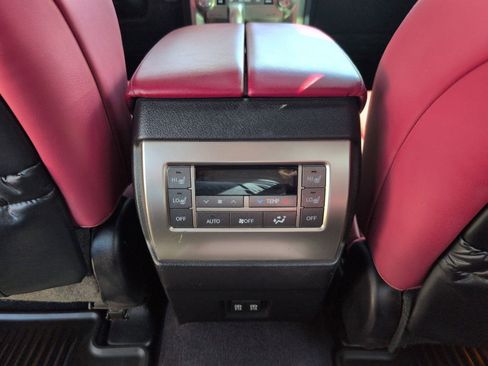 Used 2020 Lexus GX 460 Premium w/ Premium Package image 17