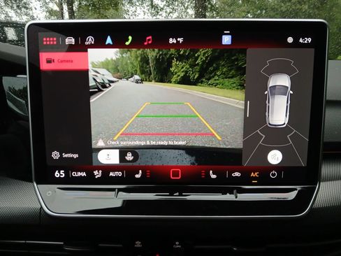New 2026 Volkswagen GTI SE FWD image 20