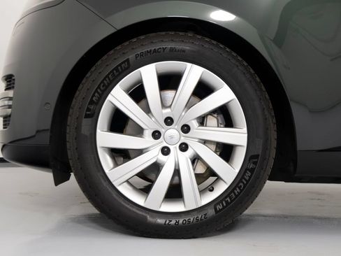Used 2024 Land Rover Range Rover SE AWD/4WD image 11