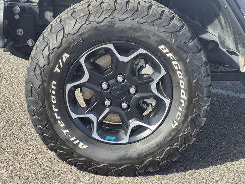 Used 2023 Jeep Wrangler Unlimited Rubicon 4xe w/ Steel Bumper Group image 22