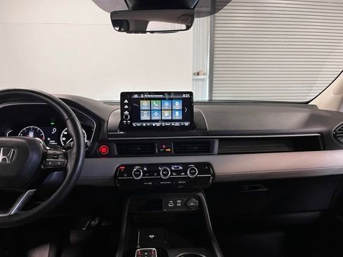 Used 2023 Honda Pilot EX-L image 19