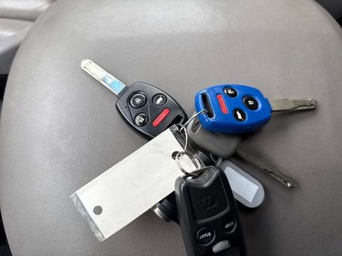 Used 2011 Honda Pilot EX-L image 13