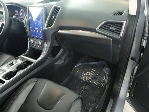Certified 2022 Ford Edge Titanium w/ Equipment Group 301A image 19