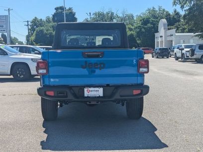 New 2026 Jeep Gladiator Sport