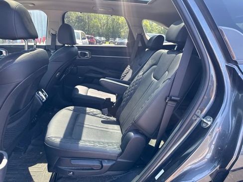 Used 2023 Kia Sorento SX AWD/4WD image 15