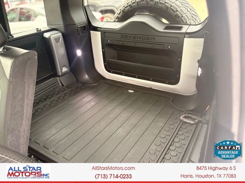 Used 2020 Land Rover Defender 110 SE AWD/4WD image 20