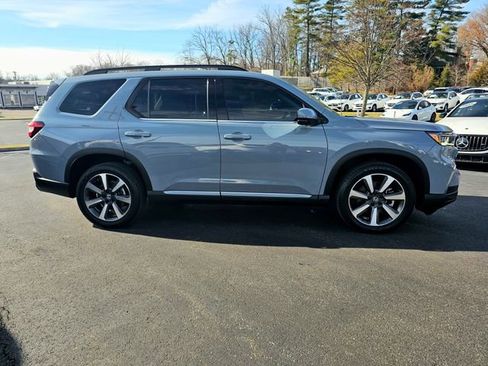 Used 2023 Honda Pilot Elite image 8