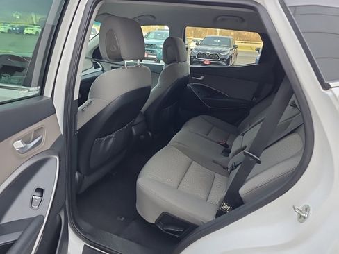 Used 2017 Hyundai Santa Fe Sport image 12
