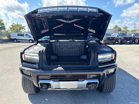 Used 2024 GMC Hummer EV 3X image 31
