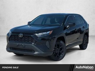 Used 2024 Toyota RAV4 LE video 1