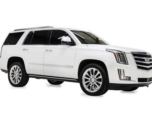 Used 2019 Cadillac Escalade Premium Luxury RWD image 1