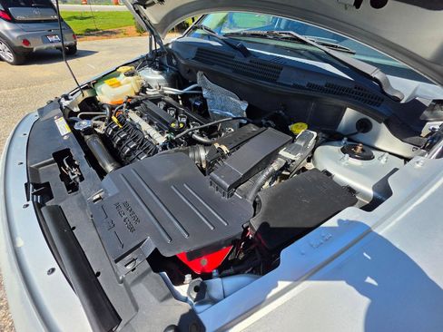 Used 2008 Dodge Caliber SXT FWD image 22