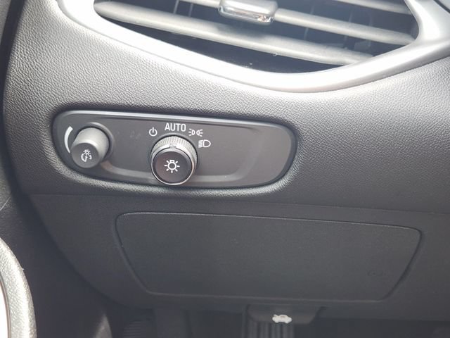 Used 2025 Chevrolet Malibu LT FWD image 23