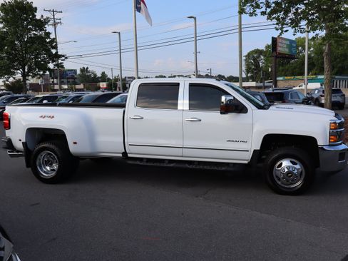 Used 2018 Chevrolet Silverado 3500 LTZ w/ Duramax Plus Package AWD/4WD image 12