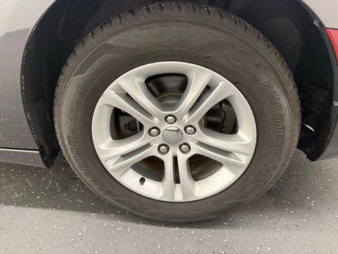 Used 2020 Dodge Charger SXT w/ Leather Interior Group image 19