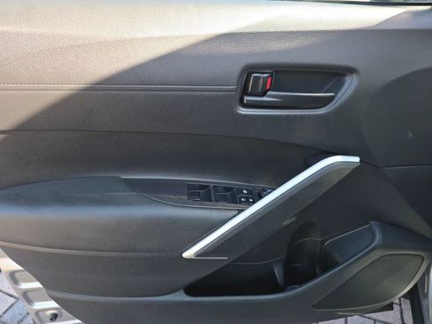 Certified 2025 Toyota Corolla Cross AWD Hybrid image 27
