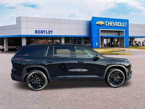 New 2026 Chevrolet Traverse LT w/ Midnight/Sport Edition image 6