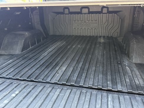 Used 2021 GMC Sierra 1500 AT4 w/ AT4 Premium Package AWD/4WD image 30