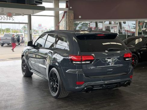 Used 2018 Jeep Grand Cherokee SRT w/ Trailer Tow Group IV AWD/4WD image 11