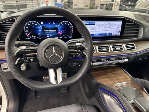 New 2026 Mercedes-Benz GLS 450 4MATIC image 5