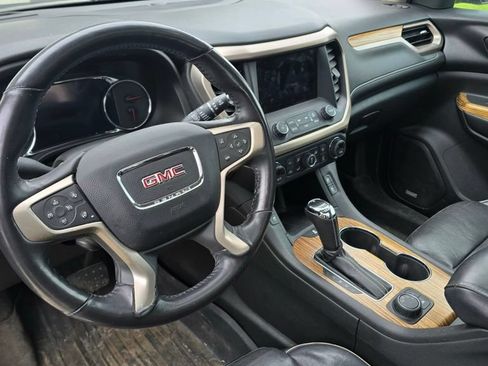 Used 2017 GMC Acadia Denali w/ Technology Package AWD/4WD image 6