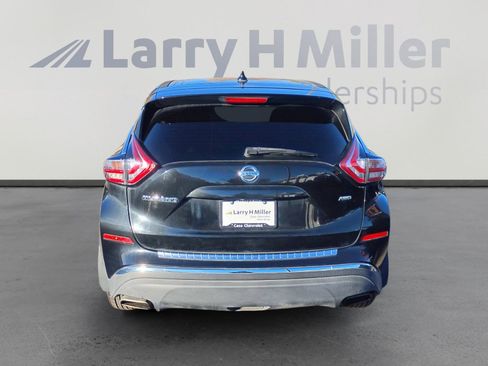 Used 2017 Nissan Murano S image 4