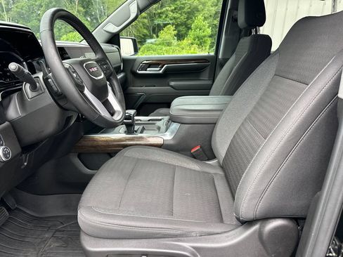 Used 2024 GMC Sierra 1500 Elevation AWD/4WD image 10