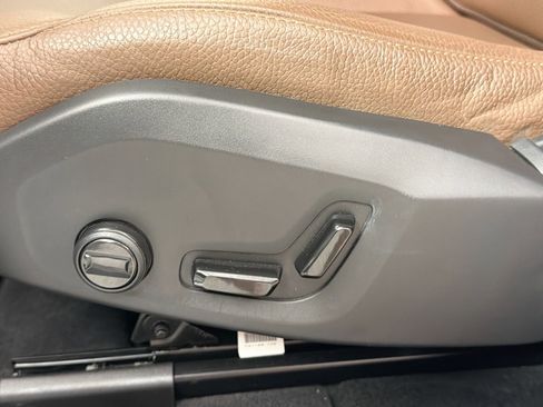 Certified 2023 Volvo XC60 B5 Plus w/ Protection Package Premier image 20