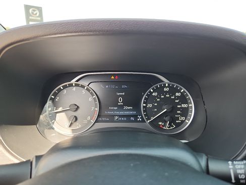 Used 2024 Nissan Frontier SV w/ Hardbody Edition AWD/4WD image 17