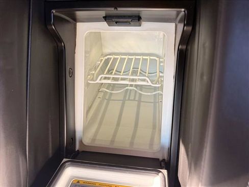 Used 2015 Bentley Flying Spur V8 image 14