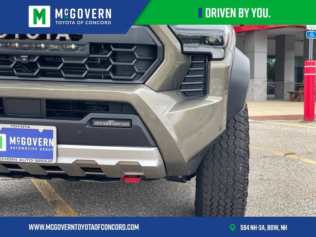 Used 2025 Toyota Tacoma 4x4 Double Cab Hybrid w/ Tow Tech Package image 9