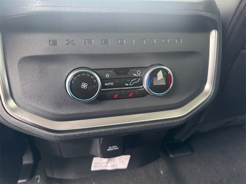 New 2026 Ford Expedition Platinum w/ Driver's Package image 22