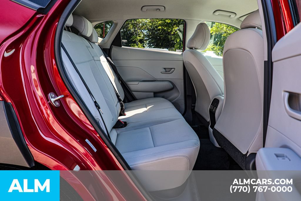 Used 2025 Hyundai Kona SEL FWD image 21