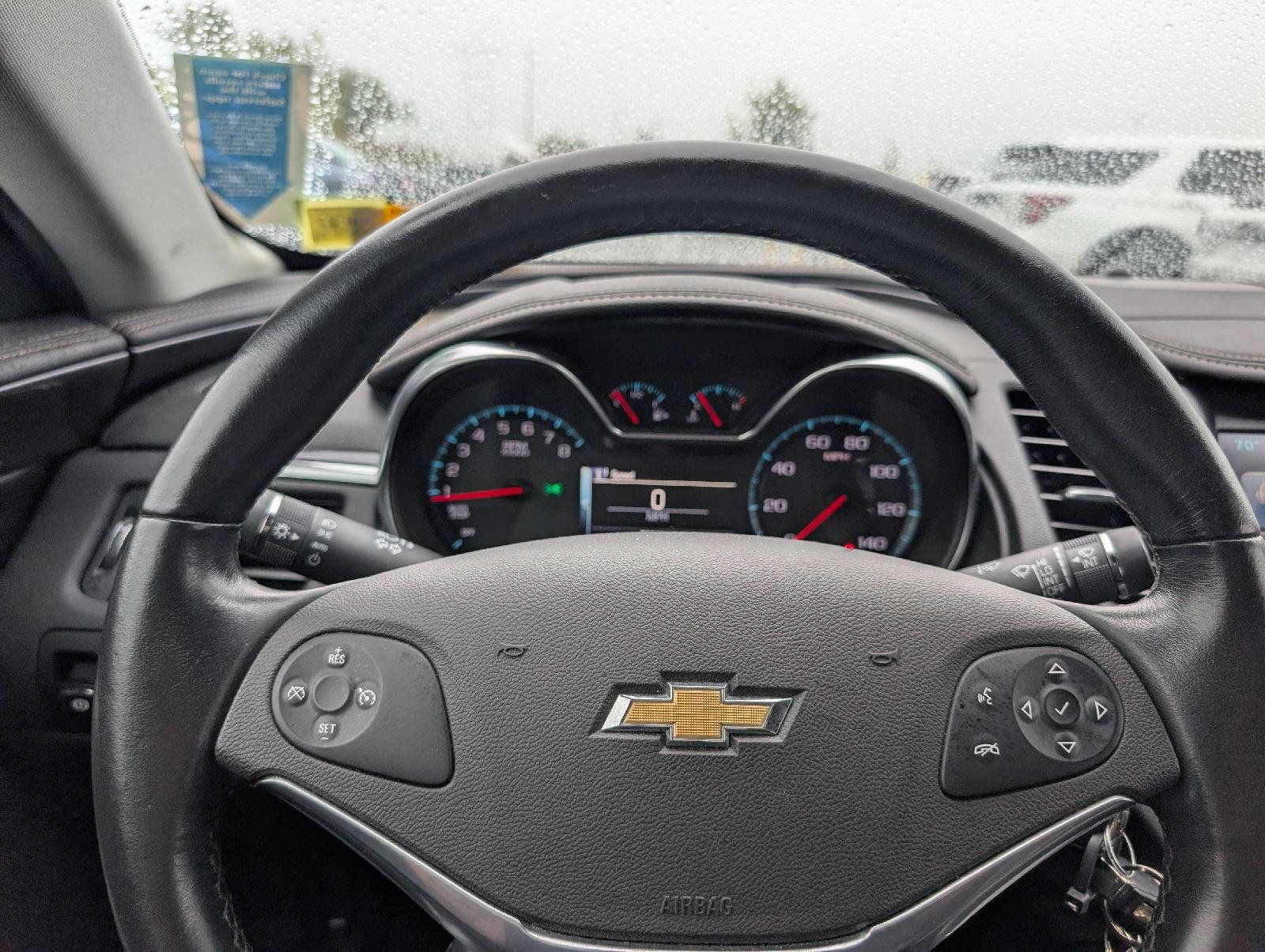 Used 2015 Chevrolet Impala LT w/ Convenience Package FWD image 10