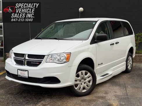 Used 2019 Dodge Grand Caravan SE w/ Power Convenience Group I FWD image 4