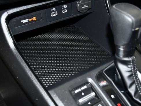 Certified 2024 Honda CR-V EX image 29