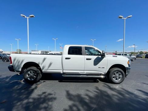 Used 2024 RAM 2500 Big Horn AWD/4WD image 6