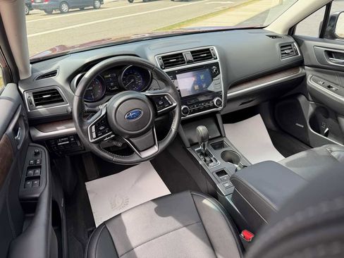 Used 2018 Subaru Outback 2.5i Limited AWD/4WD image 12