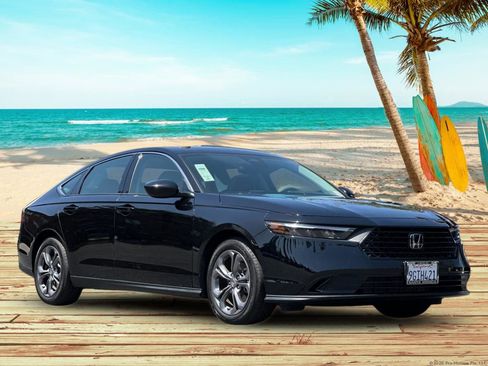 Used 2023 Honda Accord EX image 8