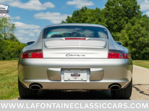 Used 2002 Porsche 911 Carrera RWD image 25