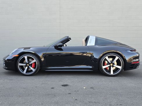 Certified 2024 Porsche 911 Targa 4S image 2