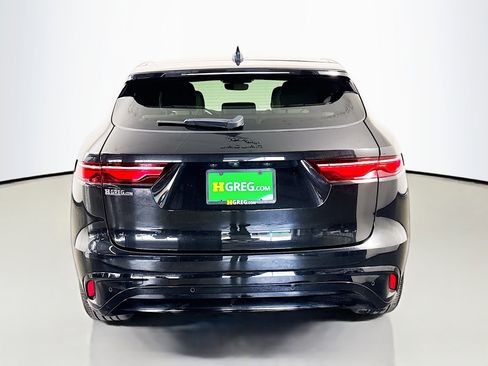 Used 2024 Jaguar F-PACE R-Dynamic S image 8