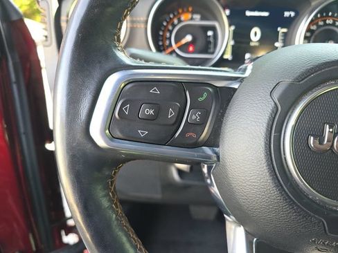 Used 2021 Jeep Wrangler Unlimited Sahara AWD/4WD image 15