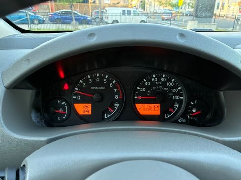 Used 2016 Nissan Frontier SV w/ SV Value Truck Package AWD/4WD image 17