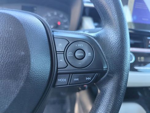 Certified 2025 Toyota Corolla LE image 13